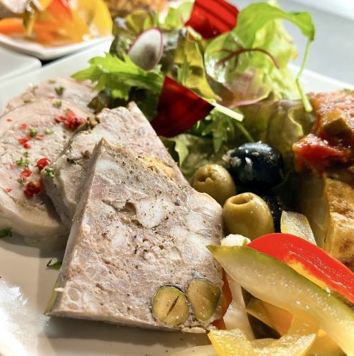 ワインと旬の食材のお料理