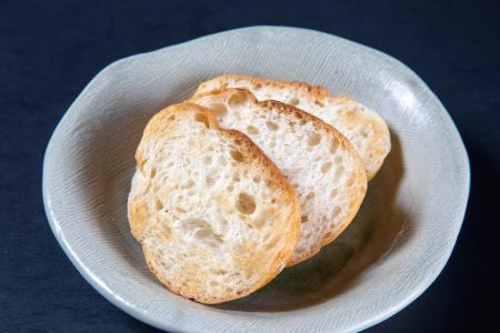 Ajillo additional bread