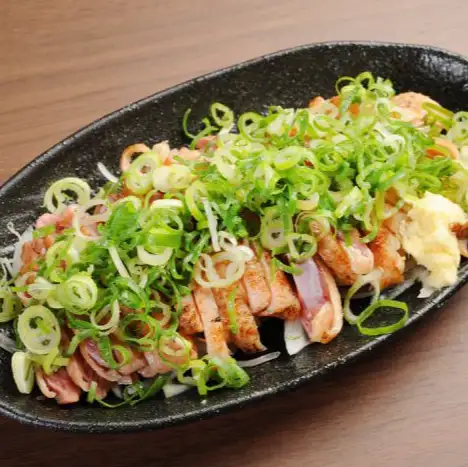 【人気No.1!】名物!ももたたき1080円