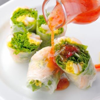 Avocado Salad / Shrimp Spring Roll (Raw Spring Roll) Chili Sauce