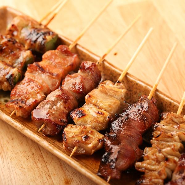 【◇自慢の逸品◇】自家製たれと埼玉風辛みそで味わう♪豚串メインのこだわりの串焼！