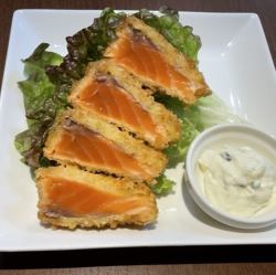 サーモンのレアカツ