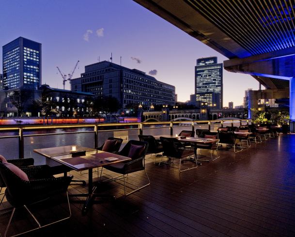 Nakanoshima Riverside night view: Beautiful location and Italian food