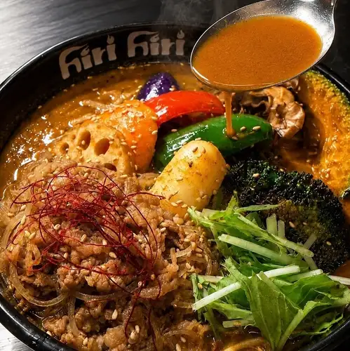 ■8月のマンスリーカレー　『香味チャプチェと牛肉のスープカレー』