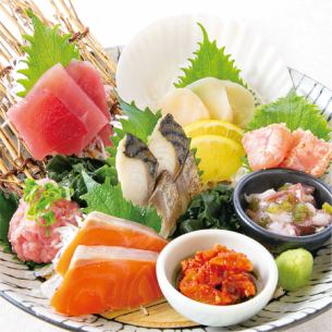 Assorted sashimi & sake appetizers