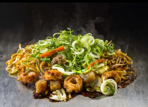 ぼっかけ焼きそば＜スパイシーどろソース＞