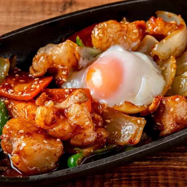 鉄板料理も充実！お酒のお供やお食事に！