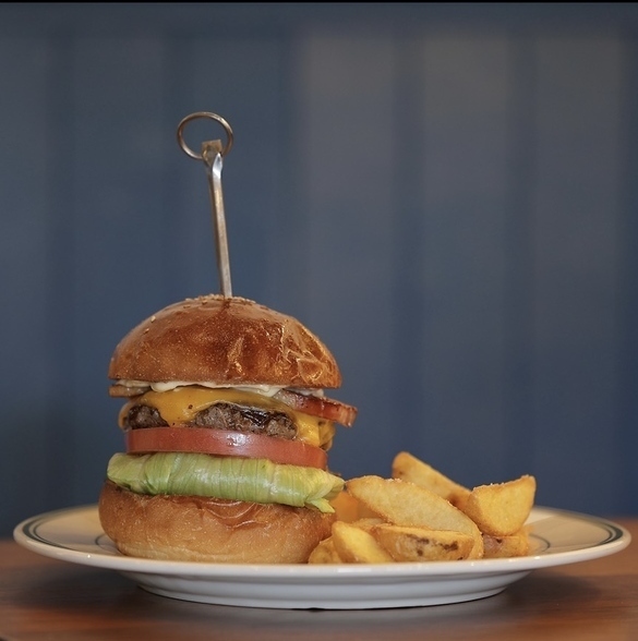 ランチもオススメ◎絶品ハンバーガーを召し上がれ☆