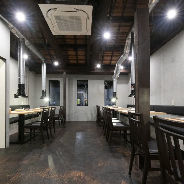 It's a flat restaurant that can be used by groups!The spacious floor is a space where you can enjoy your meal without worrying about your surroundings.We also welcome medium- to large-sized banquets of 8 or more people by connecting the seats.