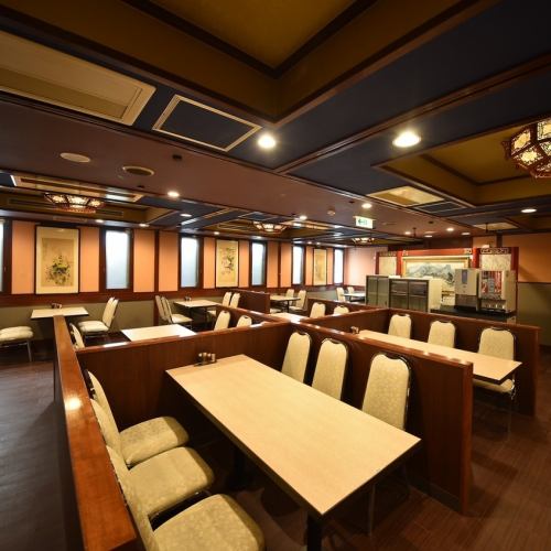 [Chartered on the 2nd floor] Please contact us for rental of each floor! The layout is centered around a table for 4 people with 71 seats in total ♪