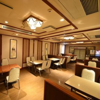 [3rd floor charter] Please contact us for floor charter on each floor! It is a floor charter that combines private rooms and table seats with a total of 76 seats ♪