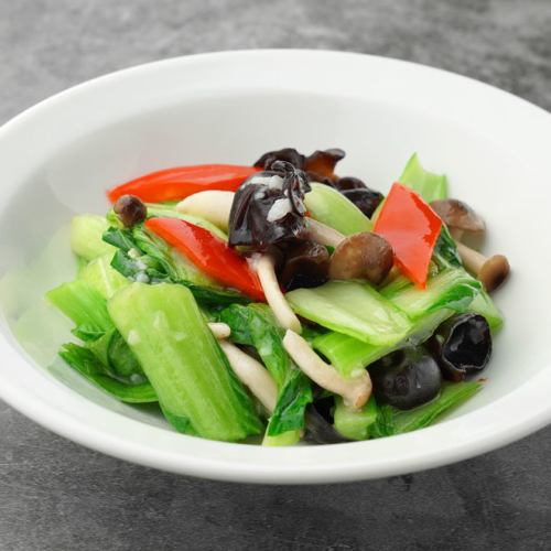 Stir-fried bok choy