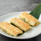 Grilled spring rolls with garlic