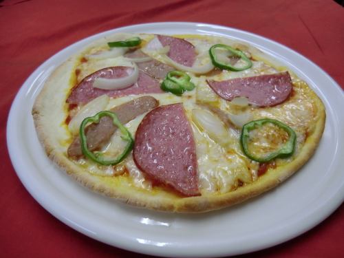 pizza bolognaise