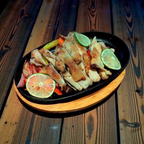 チキンファフィータ(トルティーヤ3枚付)