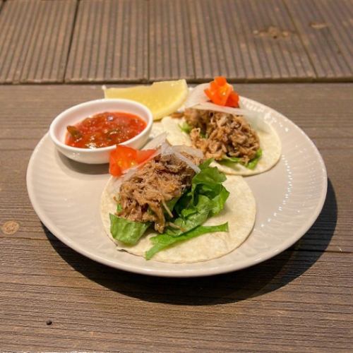 プルドポークタコス