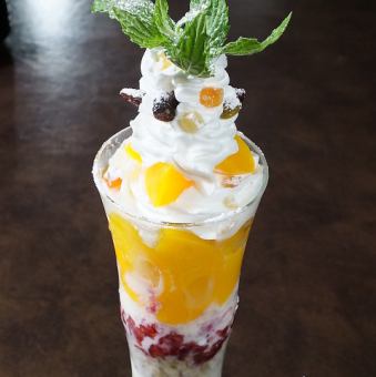 White Peach Parfait