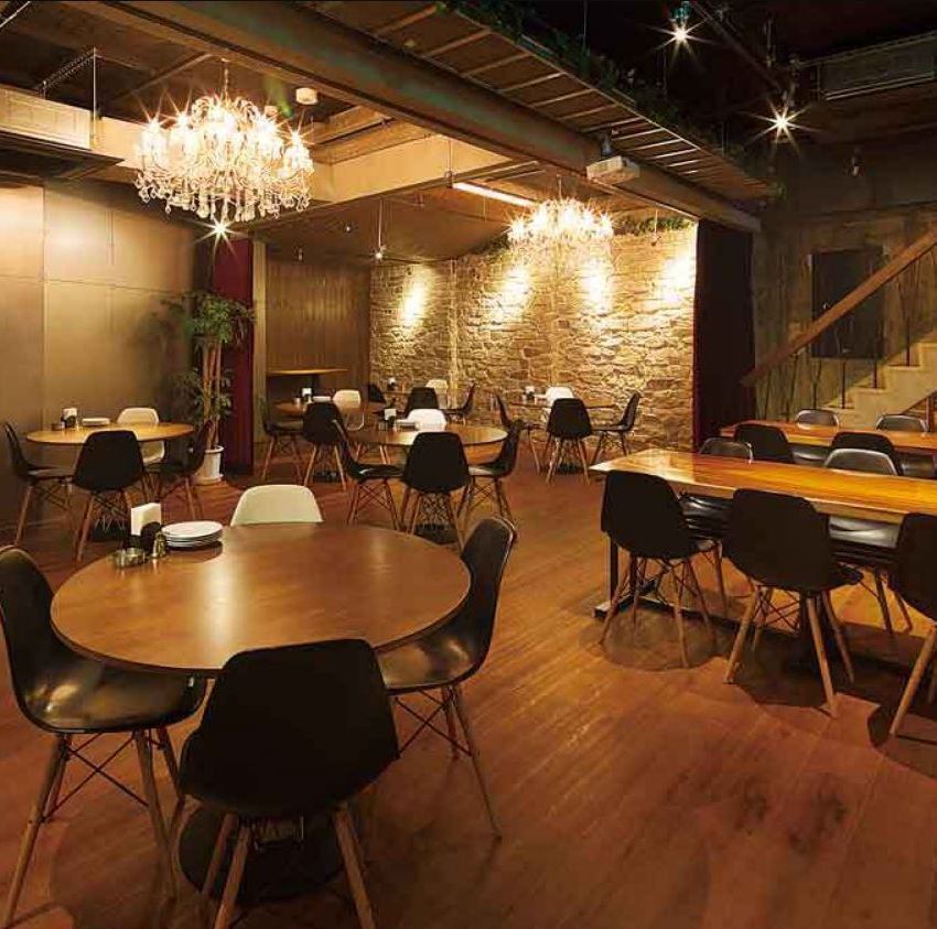 We also accept reservations for the entire venue! If you are interested, please contact us as soon as possible.