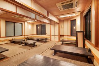 A tatami room that can be used for parties of up to 40 people.
