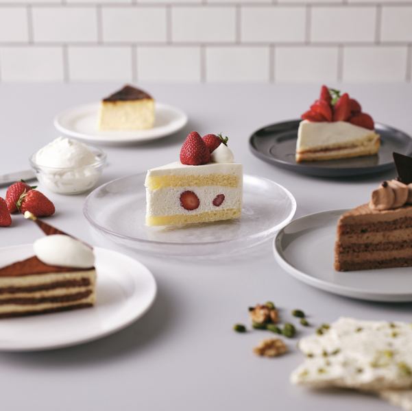 ケーキやパフェなどのスイーツメニューを種類豊富にご用意♪