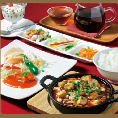 A very satisfying Chinese meal with plenty of vegetables