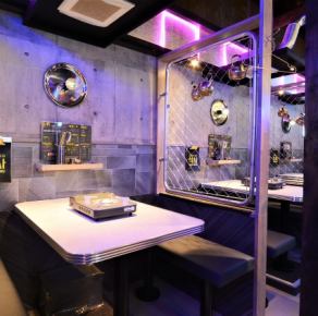 ボックスタイプのお席◎ドラマのワンシーンのようなオシャレ空間です!