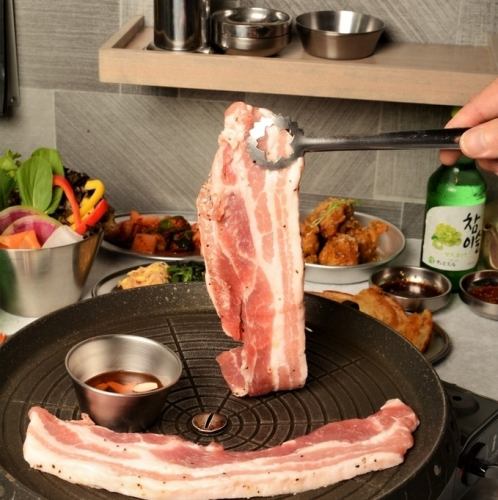 迷ったらコレ!3種のサムギョプサルセット◎