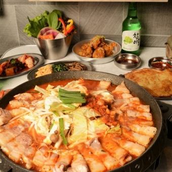 歓送迎会◆ハイブリッドサムギョプサルチゲ入★大満足コース3,300円★+1,650円で2時間飲み放題付