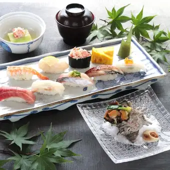 さざえつぼ焼きとにぎり寿司～【2026年6月1日～2026年8月末日まで】 4,950円
