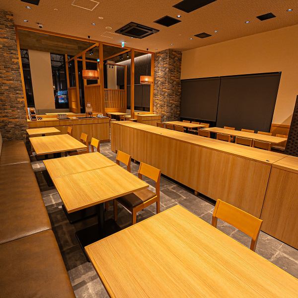 [Japanese-themed restaurant space] The Japanese-themed restaurant space allows you to relax and enjoy your meal.Please visit us on special days such as dates, anniversaries, and days when you want a little luxury ♪