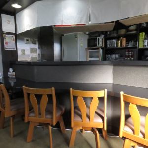 カウンター席を5席ご用意しております。