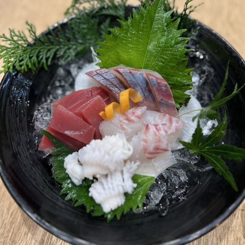 【鮮度抜群】お造り盛り合わせ