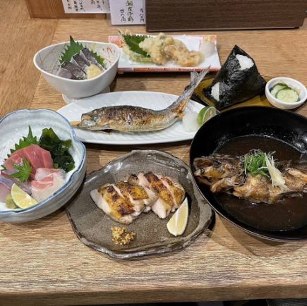 【新年派對等聚會的最佳選擇】生魚片、陶器等8道菜品⇒4,000日圓(+2,000日圓包含2小時無限暢飲♪)