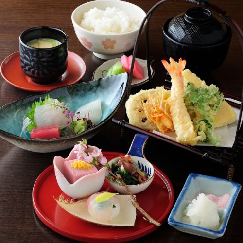[午餐套餐]時令天婦羅和生魚片套餐松 3500日元
