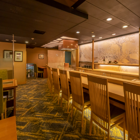 上質空間で天ぷら鉄板料理♪季節の厳選食材をご堪能下さい！