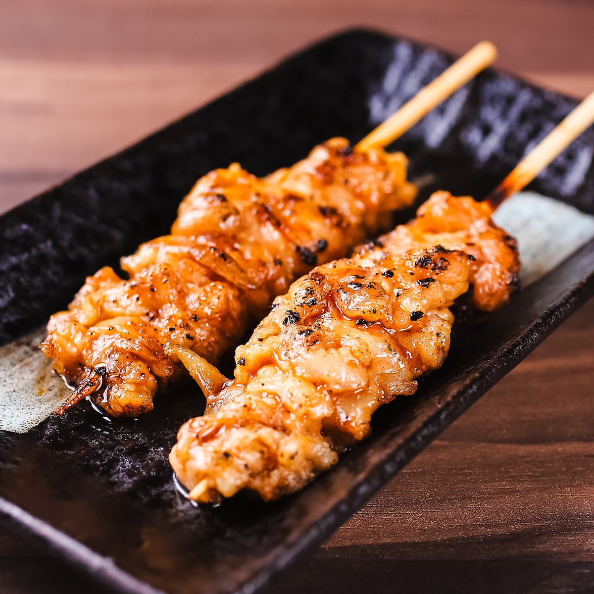 秘伝のタレと炭火の香り◎銘柄鶏の焼き鳥&焼きとんは必食です!