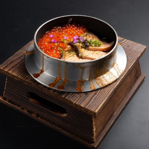 Salmon roe x seared salmon x sudachi rice pot