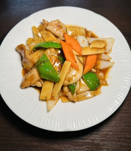 Stir-fried pork belly with black pepper