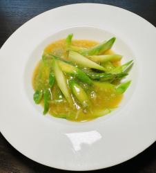 Asparagus and Shanghai Crab Miso Sauce