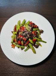 Stir-fried green beans and minced meat