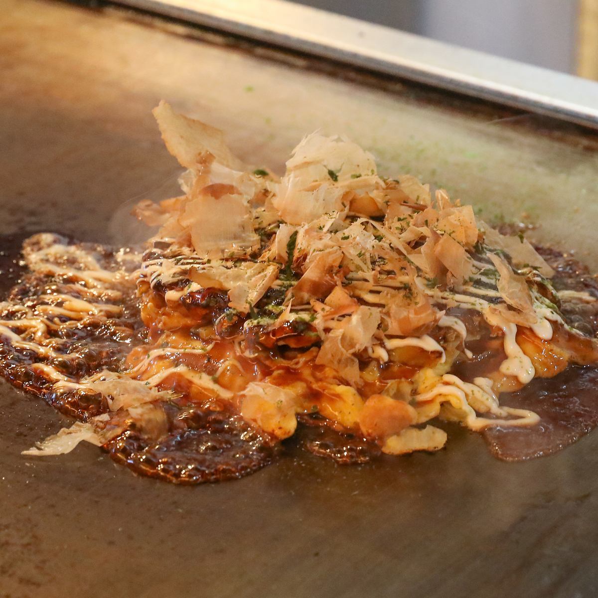 常盤(岡山)駅より徒歩4分！鉄板料理とお好み焼きのお店です。