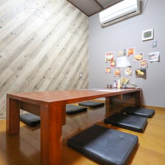 8名様までご利用いただけるお座敷の個室を1室ご用意しております。各種宴会にてご利用ください。