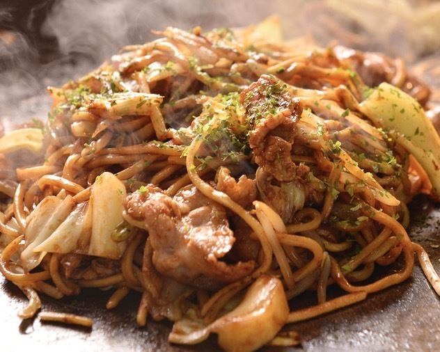 〆に嬉しい！ソース焼きそば(甘口・辛口)