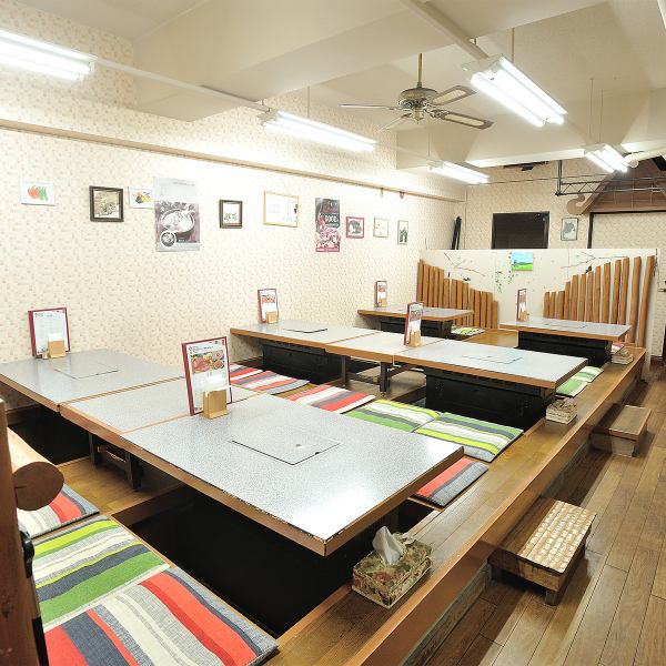 【20名様から貸切利用が可能】掘りごたつの落ち着いた店内で、周りを気にせず本場の韓国料理をゆっくり堪能できます。会社の宴会や仲間内の集まりなど大人数での利用にぴったり。人気のチゲ鍋や焼肉メニューを囲んで盛り上がるひとときをぜひ。当店ならではの温かい雰囲気で、思い出に残る宴会をお楽しみいただけます。