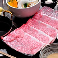 [Lunch course] [2 hours all-you-can-drink included] 8 dishes including 3 types of meat / Shabu-shabu course ◆ 6,600 yen (tax included)
