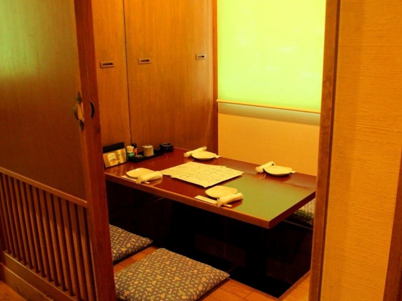 Fully equipped with 9 private rooms with sunken kotatsu tables! Advance reservations are required due to its popularity.