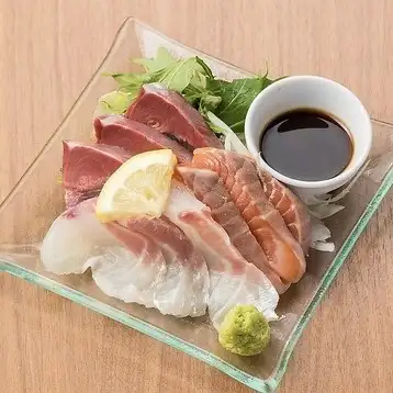 생선회 3 종 모듬