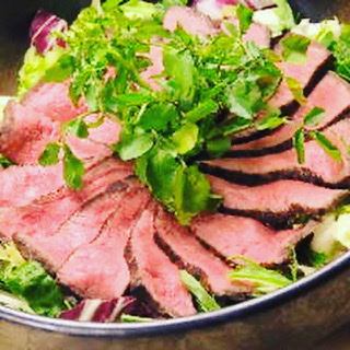 [Weekend and Holiday Special Course] The main course is roast beef and freshly fried tempura! 3 hours of all-you-can-drink included for 4,000 yen