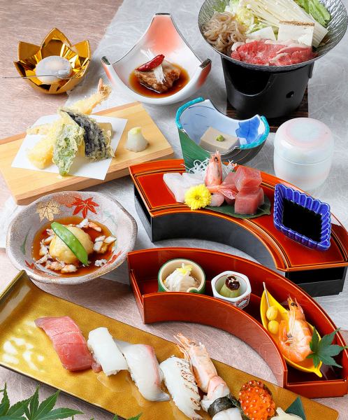 Colorful multi-course kaiseki cuisine!