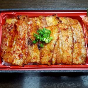 Spicy! Kokumi pork rib grilled meat lunch